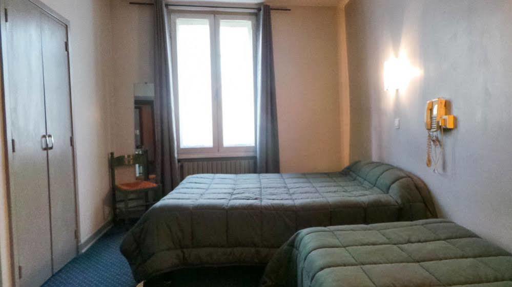 Logis Hotel Saint Jacques Valence  Bagian luar foto